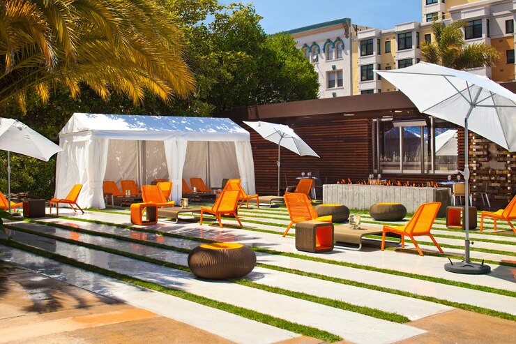 building-space_664434-8012